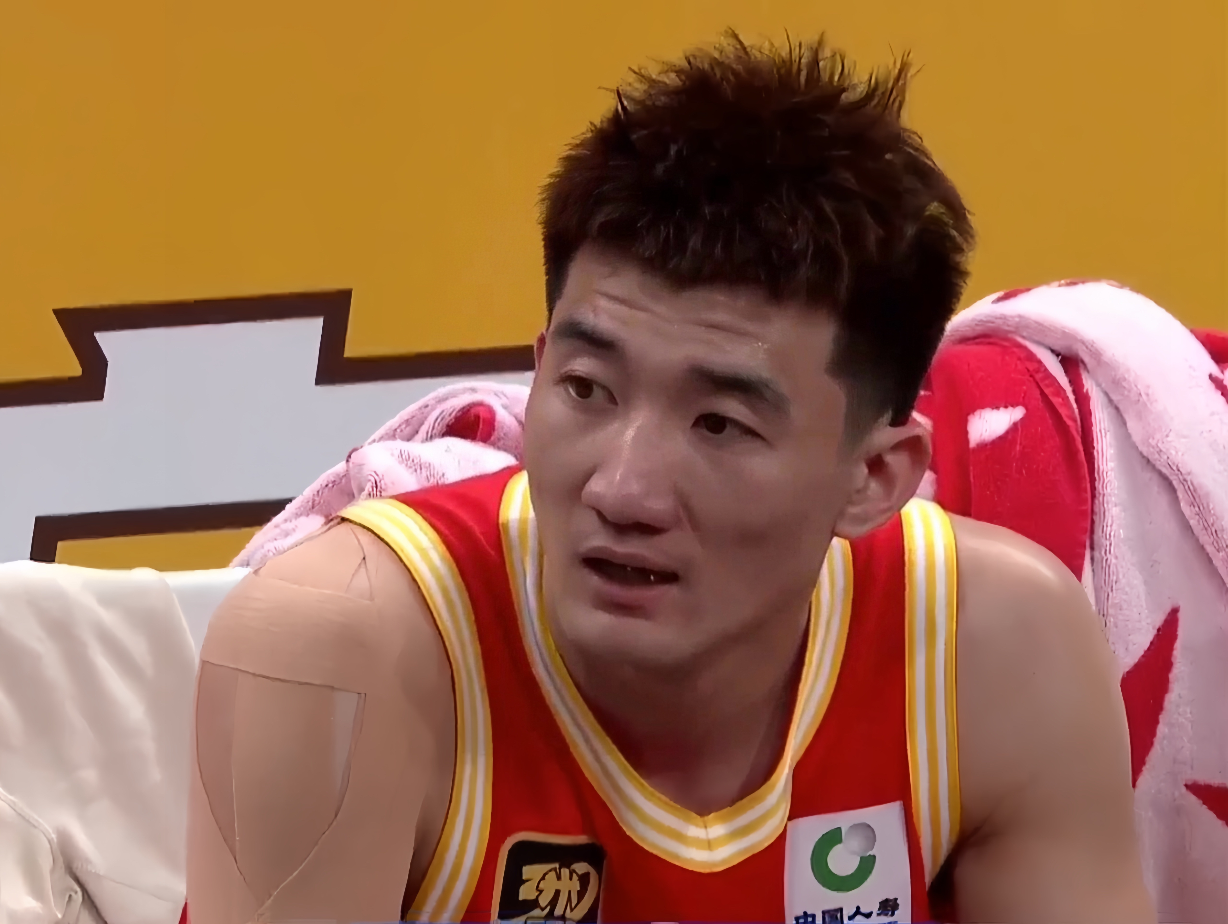 关于CBA常规赛今晚再迎强敌，金州勇士更衣室发声，主帅态度：更衣室稳定，资深球员宣示担当的信息-爱游戏平台