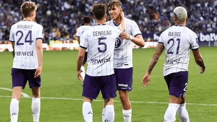 今晚法国杯焦点战，埃因霍温回应争议，媒体盛赞，细节决定成败的简单介绍-ayx